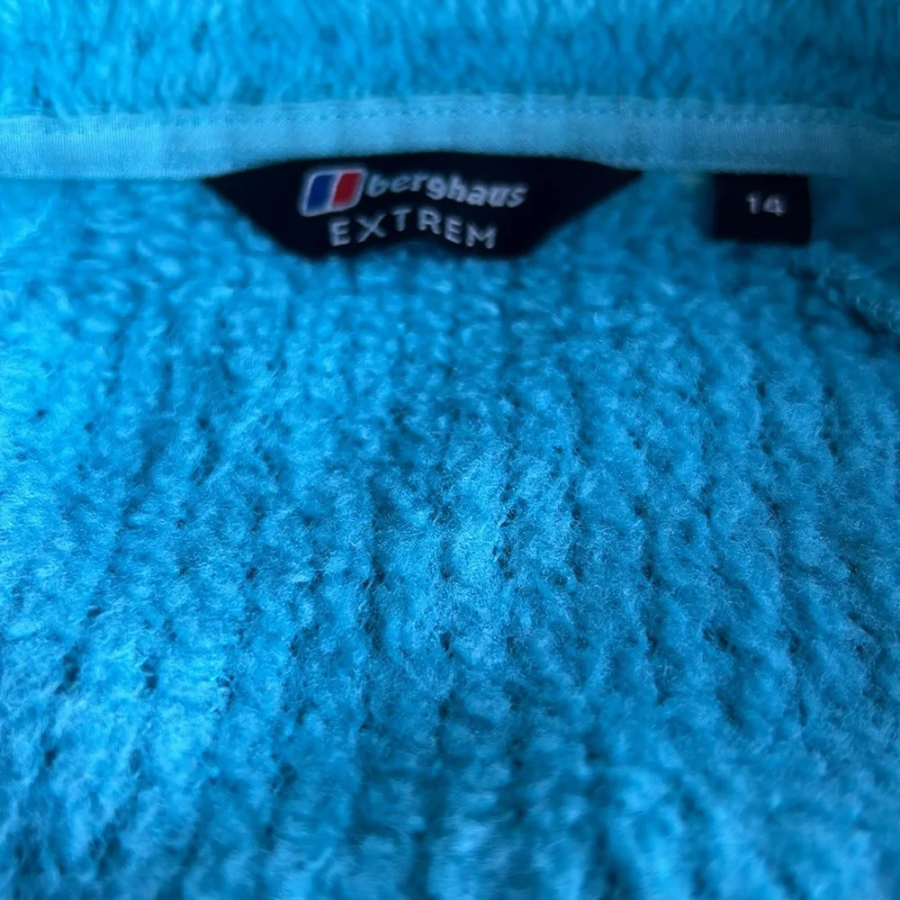 Berghaus fleece jacket, lightweight, warm! - Picture 3 of 9